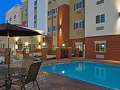Candlewood By Ihg